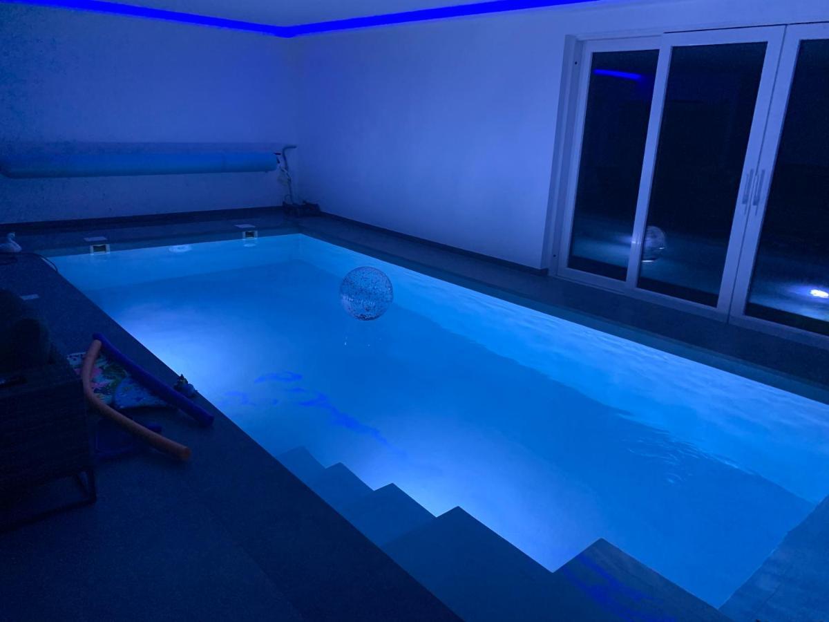 Apartman S Bazenem A Saunou Kadaň Exteriör bild