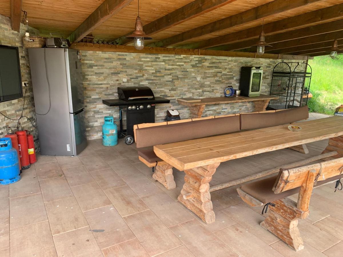 Apartman S Bazenem A Saunou Kadaň Exteriör bild