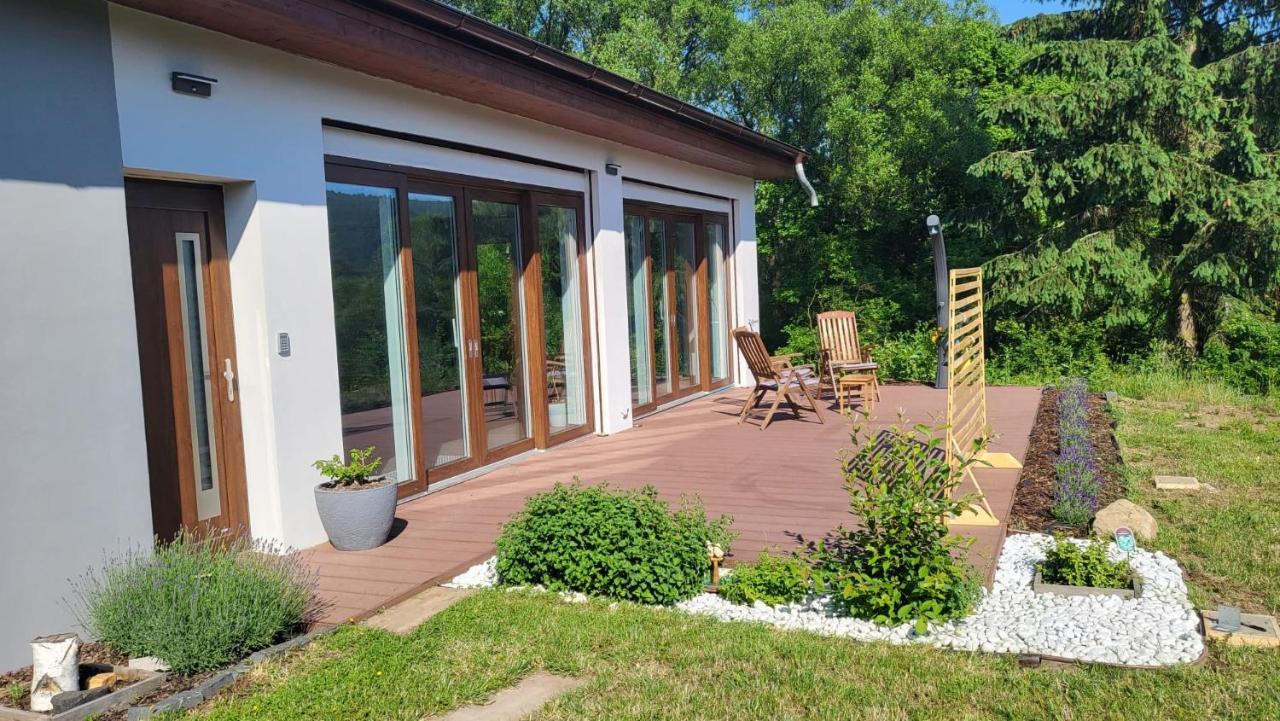 Apartman S Bazenem A Saunou Kadaň Exteriör bild