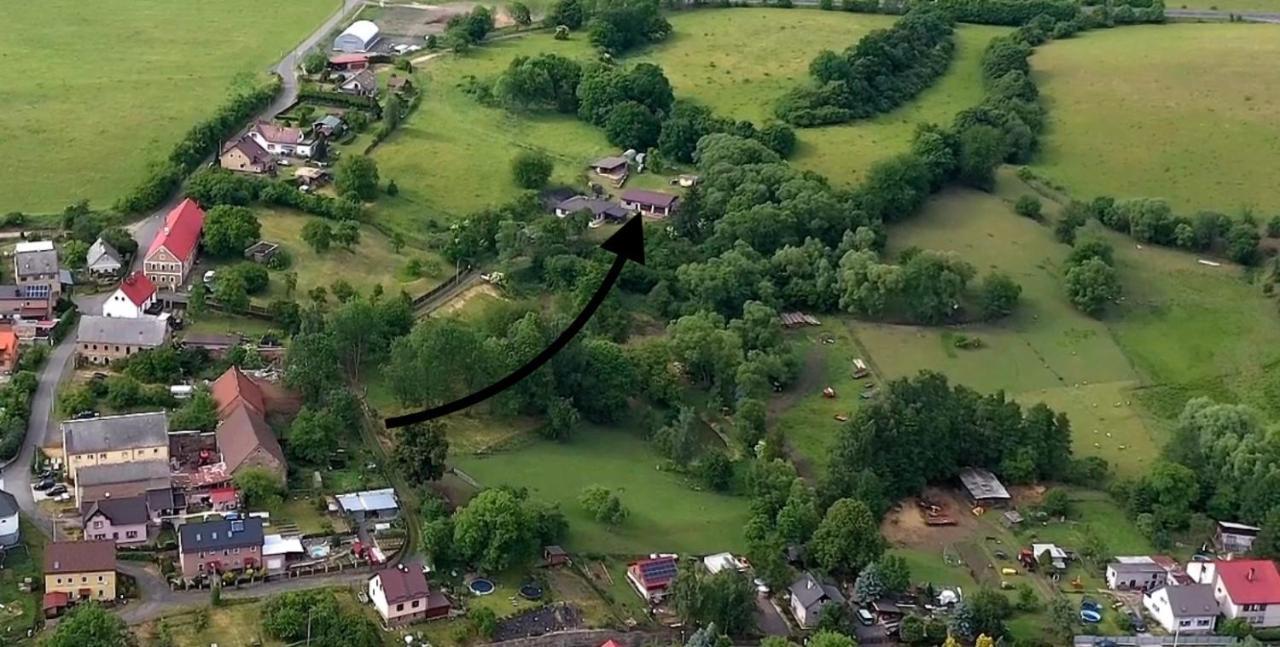 Apartman S Bazenem A Saunou Kadaň Exteriör bild